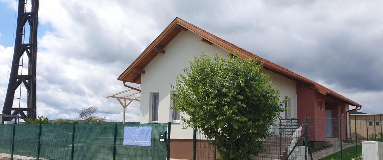 Búzavirág Apartmanház Balatonakali Exterior foto